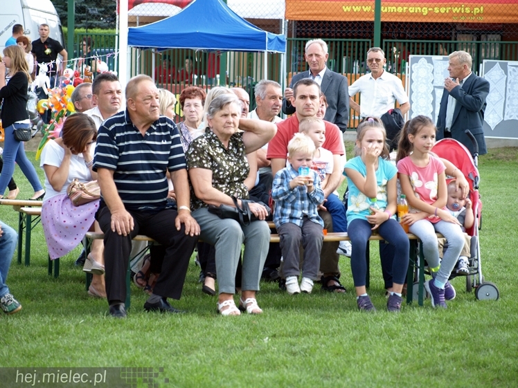 Dożynki Gminy Mielec w Chorzelowie