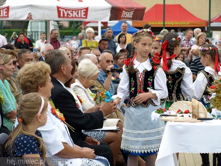 Dożynki Gminy Mielec w Chorzelowie