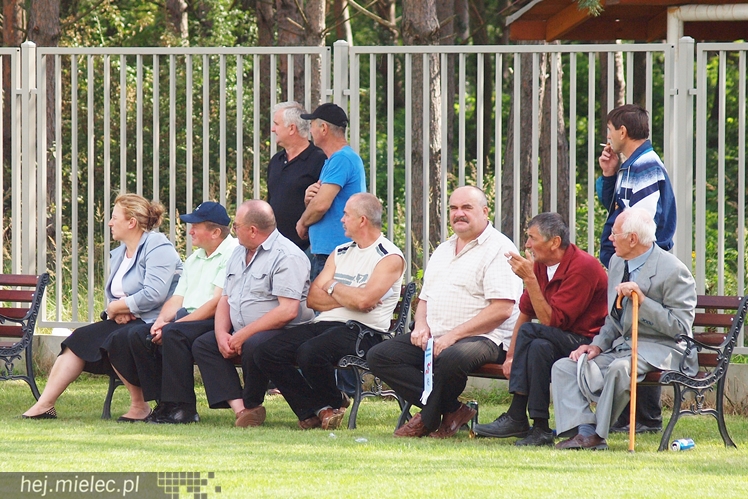 Dwa puchary, osiem bramek - emocjonująca inauguracja sezonu piłkarskiego