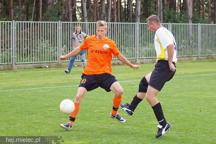 Dwa puchary, osiem bramek - emocjonująca inauguracja sezonu piłkarskiego