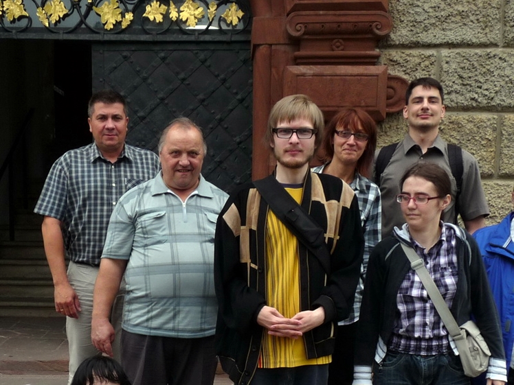 Uczestnicy mieleckiego ŚDŚ na plenerze plastycznym w Baranowie Sandomierskim