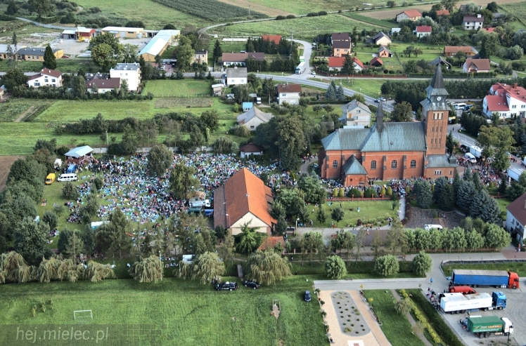 Lotnicze zdjęcia ze szlaku 32. Pieszej Pielgrzymki Tarnowskiej