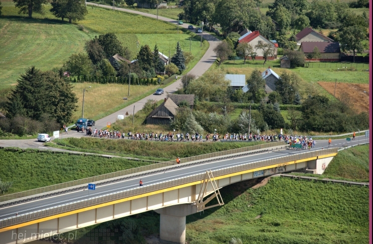 Lotnicze zdjęcia ze szlaku 32. Pieszej Pielgrzymki Tarnowskiej