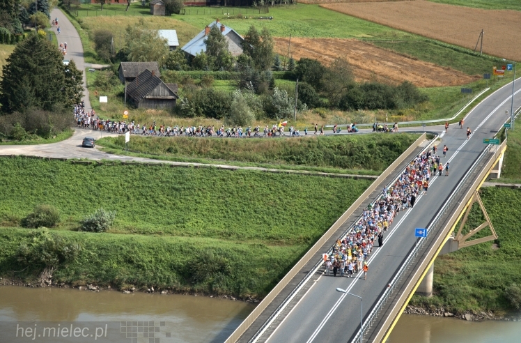Lotnicze zdjęcia ze szlaku 32. Pieszej Pielgrzymki Tarnowskiej