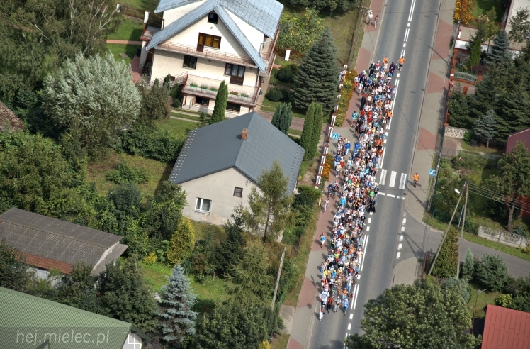 Lotnicze zdjęcia ze szlaku 32. Pieszej Pielgrzymki Tarnowskiej
