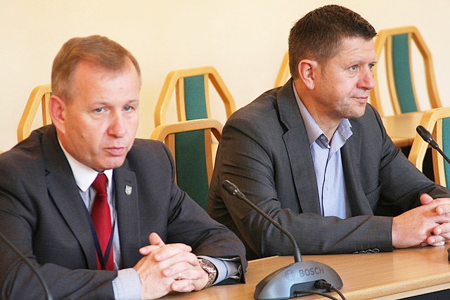Awanse w szkołach ponadgimnazjalnych: 14 osób ze stopniem nauczyciela mianowanego
