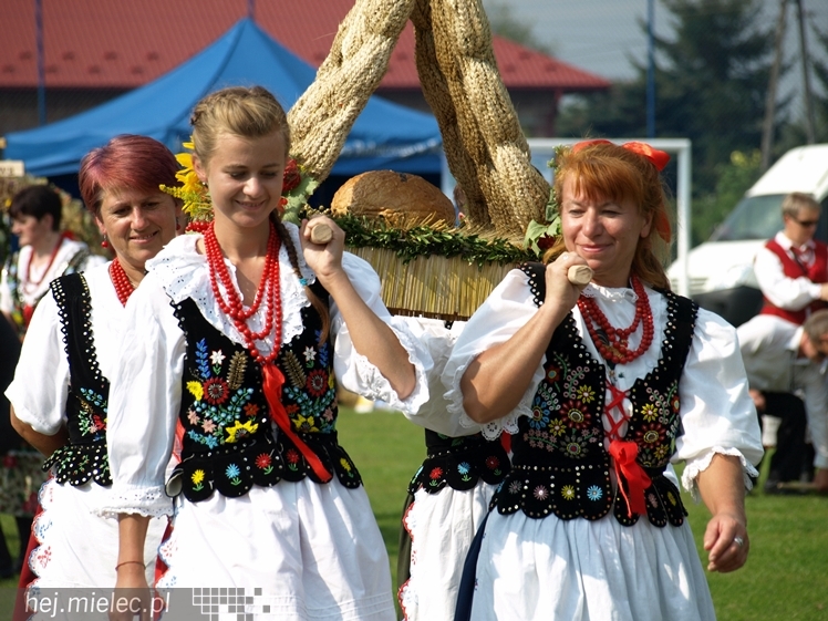 XVIII Podkarpacki Konkurs Wieńca Dożynkowego 2014 - część I