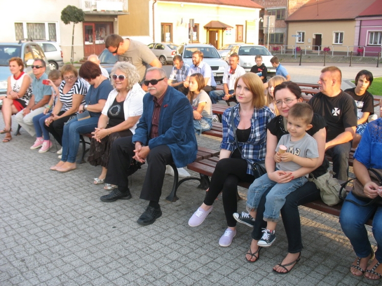 Trylogia Sienkiewicza również na Rynku w Przecławiu. Były występy i męskie szlacheckie stroje