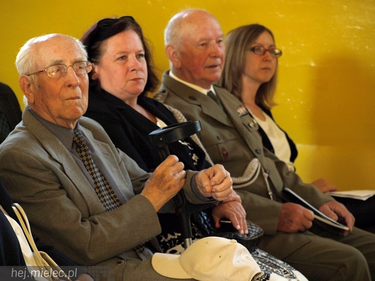 Józef Wydro, Wiktor Matuszkiewicz i Jan Matuszkiewicz ? rzochowscy żołnierze uhonorowani pamiątkową tablicą