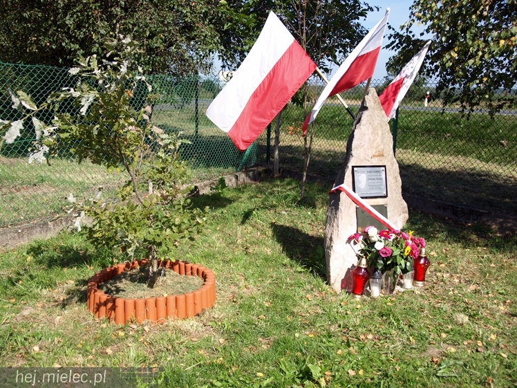 Józef Wydro, Wiktor Matuszkiewicz i Jan Matuszkiewicz ? rzochowscy żołnierze uhonorowani pamiątkową tablicą