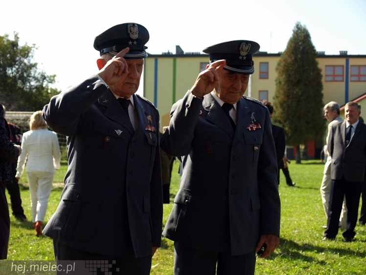 Józef Wydro, Wiktor Matuszkiewicz i Jan Matuszkiewicz ? rzochowscy żołnierze uhonorowani pamiątkową tablicą