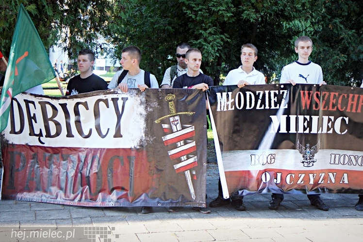 Pikieta w 75. rocznicę agresji sowieckiej: ?Nie? dla pomnika wdzięczności Armii Czerwonej