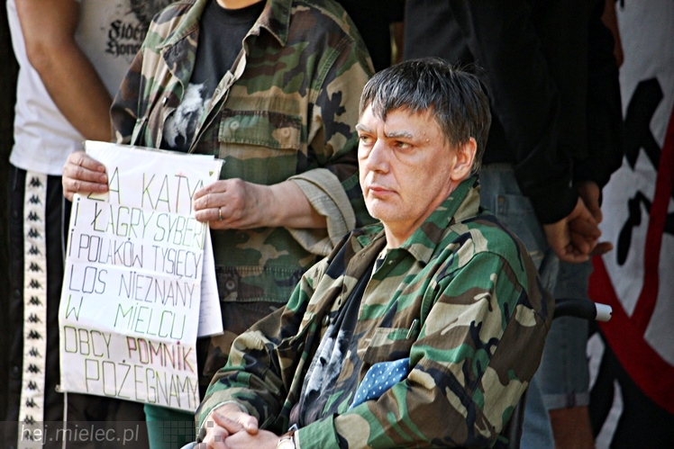 Pikieta w 75. rocznicę agresji sowieckiej: ?Nie? dla pomnika wdzięczności Armii Czerwonej