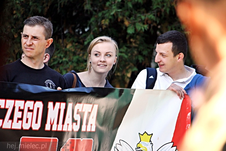 Pikieta w 75. rocznicę agresji sowieckiej: ?Nie? dla pomnika wdzięczności Armii Czerwonej