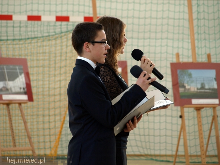 Nowa hala sportowa przy Zespole Szkół w Chorzelowie oficjalnie otwarta.