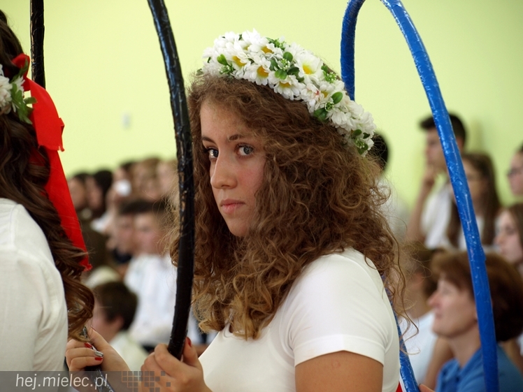 Nowa hala sportowa przy Zespole Szkół w Chorzelowie oficjalnie otwarta.