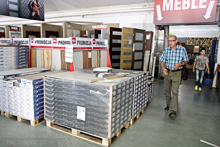 III edycja Targów Artykułów i Surowców Meblowych oraz Materiałów Wykończeniowych Wnętrz w firmie KRIS-MAT