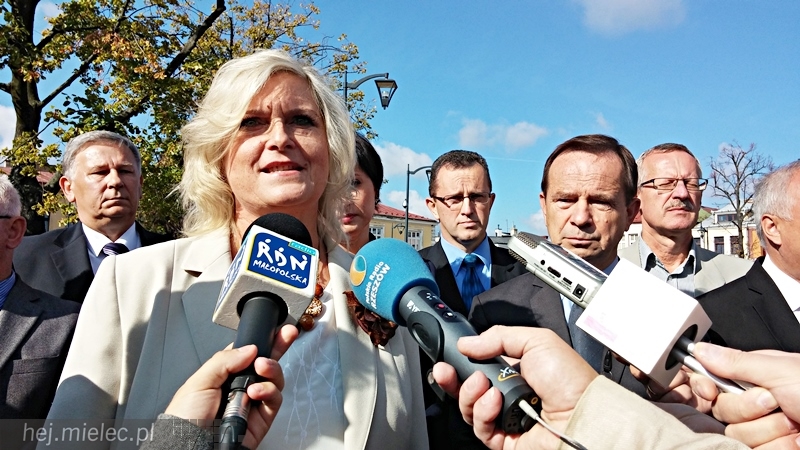PiS przedstawił swoich kandydatów w wyborach samorządowych 2014