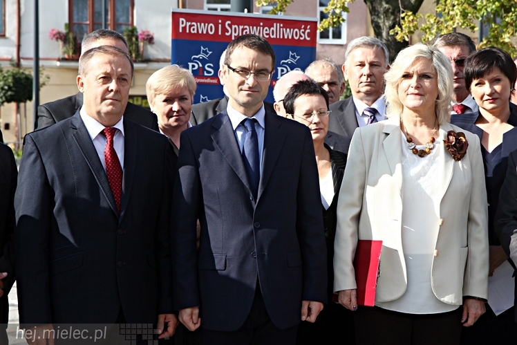 PiS przedstawił swoich kandydatów w wyborach samorządowych 2014