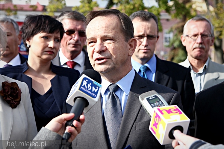 PiS przedstawił swoich kandydatów w wyborach samorządowych 2014