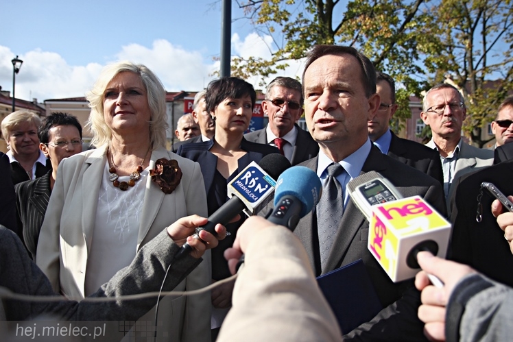 PiS przedstawił swoich kandydatów w wyborach samorządowych 2014