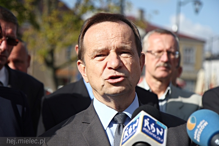 PiS przedstawił swoich kandydatów w wyborach samorządowych 2014