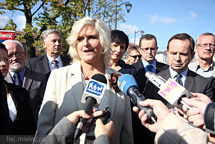 PiS przedstawił swoich kandydatów w wyborach samorządowych 2014