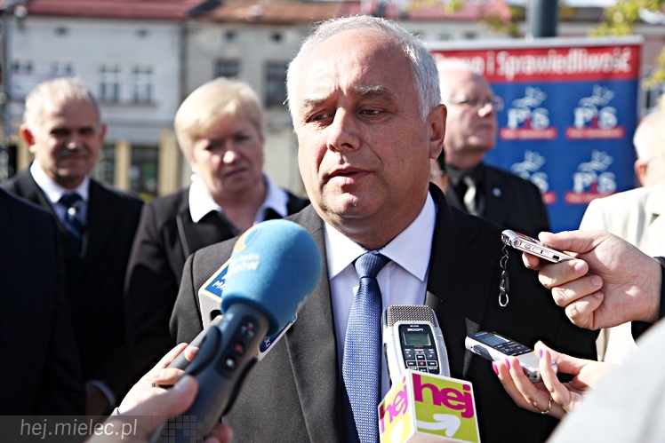 PiS przedstawił swoich kandydatów w wyborach samorządowych 2014
