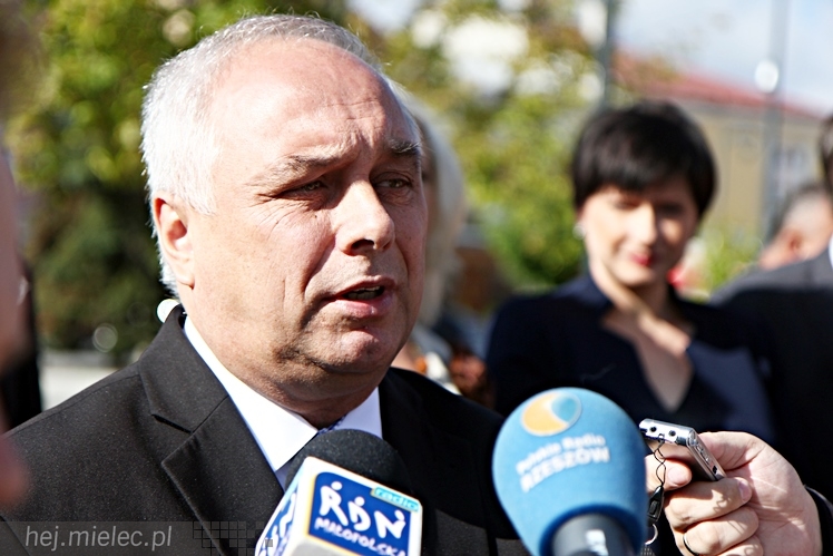 PiS przedstawił swoich kandydatów w wyborach samorządowych 2014