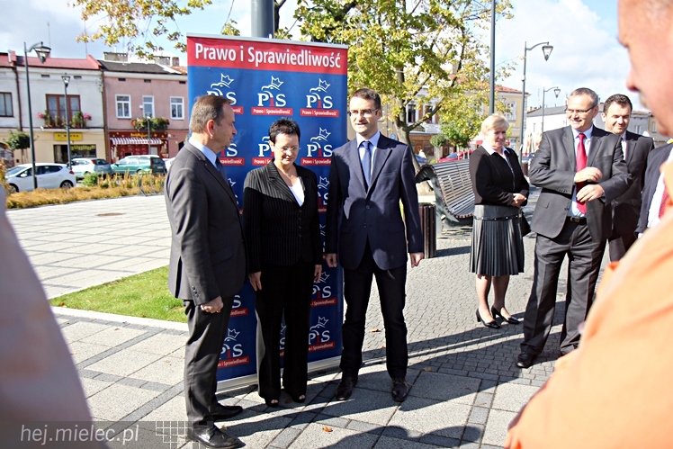 PiS przedstawił swoich kandydatów w wyborach samorządowych 2014