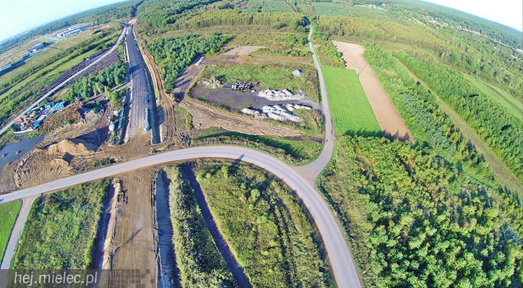 Skanska walczy z czasem na rzochowskim odcinku obwodnicy