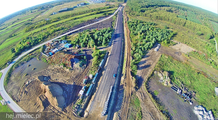 Skanska walczy z czasem na rzochowskim odcinku obwodnicy