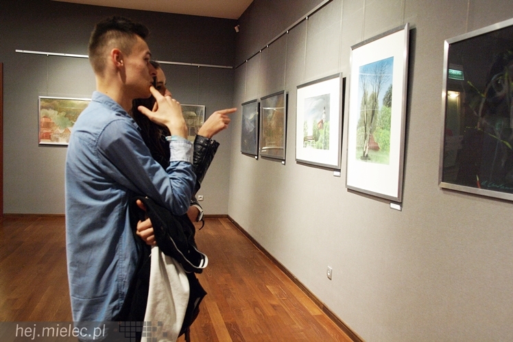 Wystawa poplenerowa Międzynarodowego Pleneru Malarstwa Pastelowego i Fotografii oficjalnie otwarta