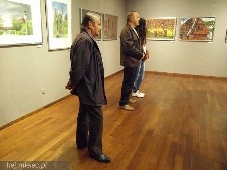 Wystawa poplenerowa Międzynarodowego Pleneru Malarstwa Pastelowego i Fotografii oficjalnie otwarta