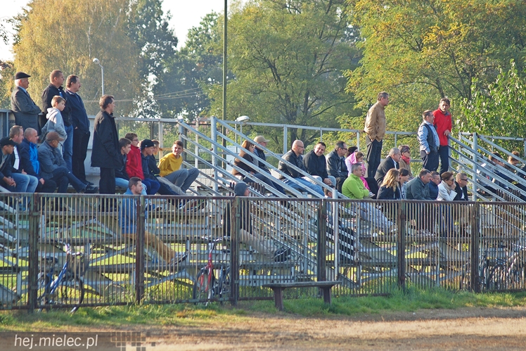 Derby w CLJ, które mocno rozczarowały. Na finisz bójka