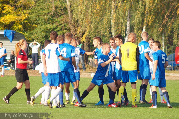 Derby w CLJ, które mocno rozczarowały. Na finisz bójka