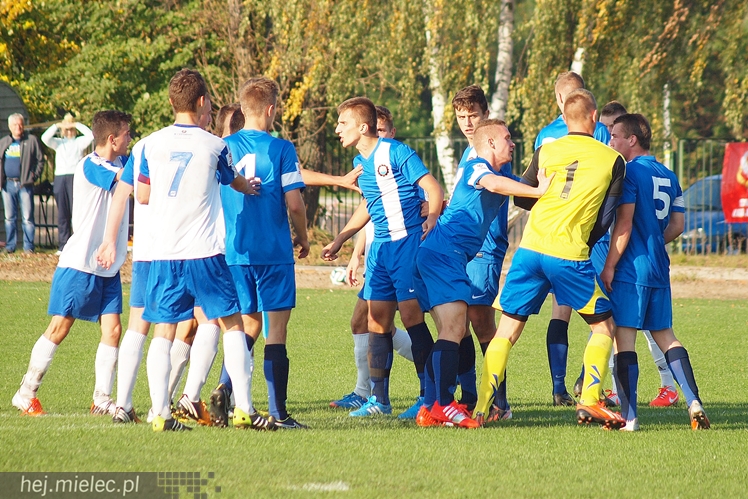 Derby w CLJ, które mocno rozczarowały. Na finisz bójka