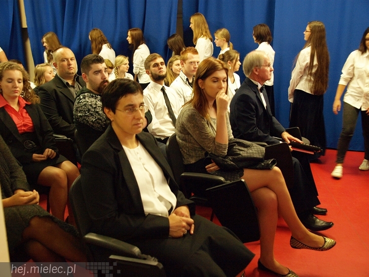 Uroczysta inauguracja nowego roku akademickiego w WSGiZ