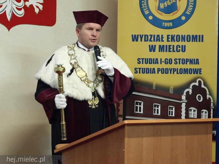 Uroczysta inauguracja nowego roku akademickiego w WSGiZ