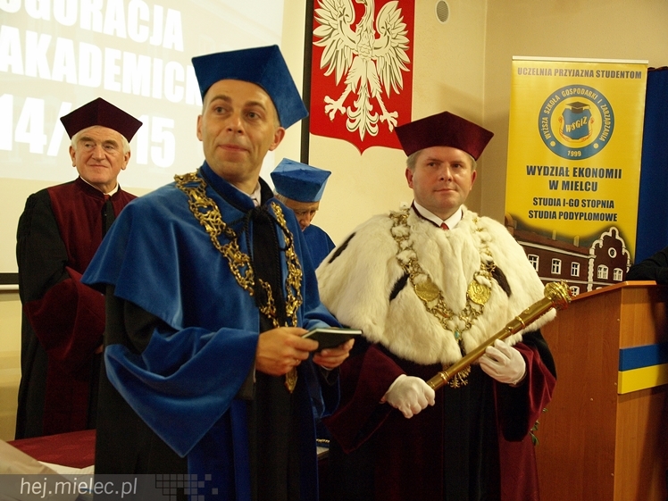 Uroczysta inauguracja nowego roku akademickiego w WSGiZ