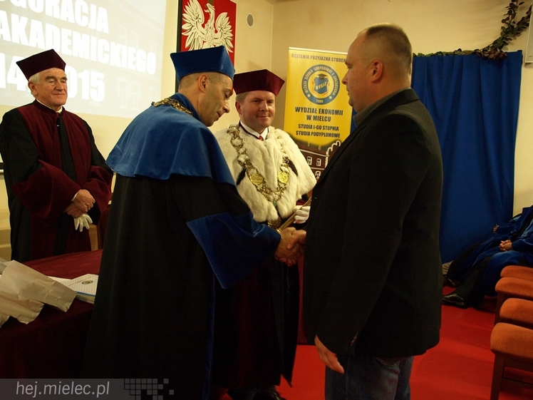 Uroczysta inauguracja nowego roku akademickiego w WSGiZ