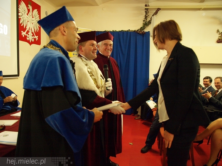 Uroczysta inauguracja nowego roku akademickiego w WSGiZ