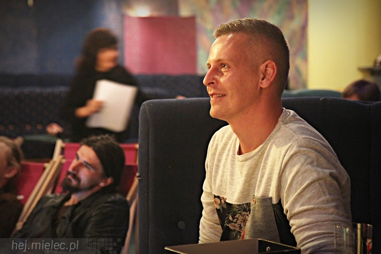 Slam do kwadratu, czyli drugi wieczór poetycki z M4. Siódemka uczestników z własną twórczością