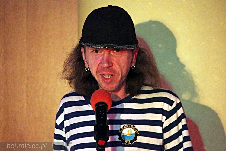 Slam do kwadratu, czyli drugi wieczór poetycki z M4. Siódemka uczestników z własną twórczością