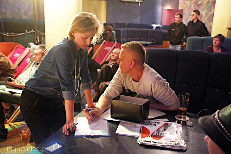 Slam do kwadratu, czyli drugi wieczór poetycki z M4. Siódemka uczestników z własną twórczością