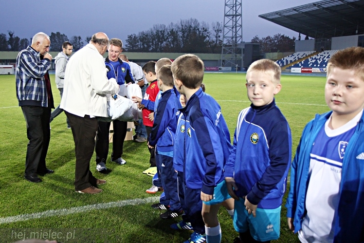 75-lecie FKS Stal Mielec: Pasowanie na piłkarza