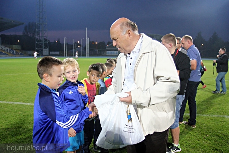 75-lecie FKS Stal Mielec: Pasowanie na piłkarza