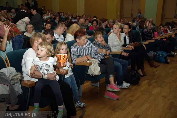 Czterdziestu młodych aktorów w premierowej sztuce ?Książę i żebrak?