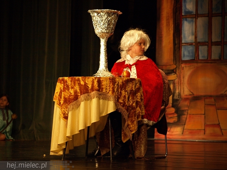 Czterdziestu młodych aktorów w premierowej sztuce ?Książę i żebrak?