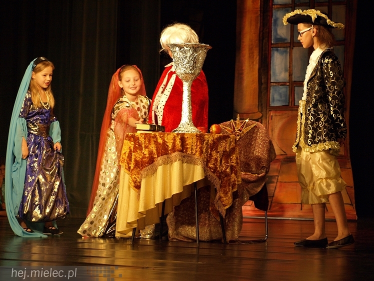 Czterdziestu młodych aktorów w premierowej sztuce ?Książę i żebrak?